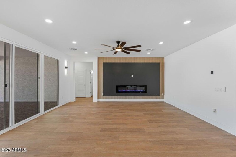 20251020231311970233000000-o