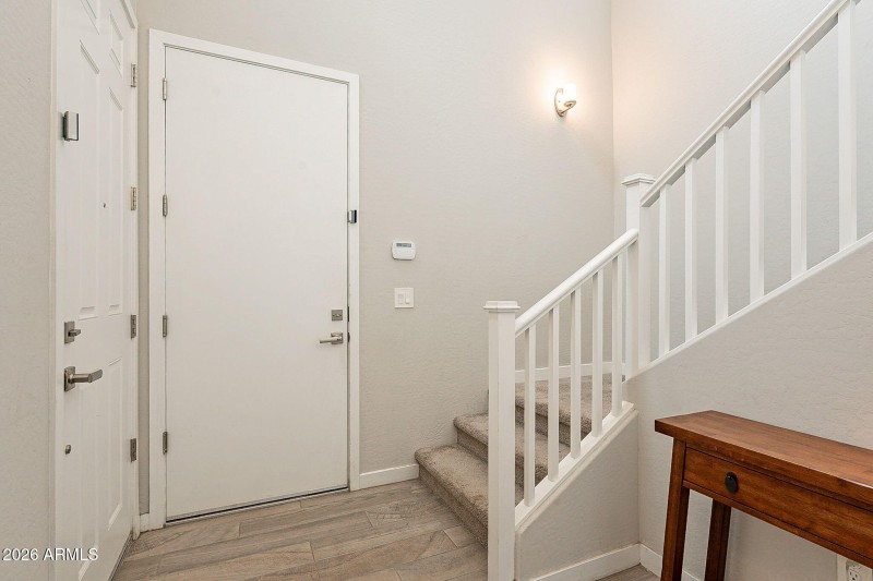 8-web-or-mls-Queen-8