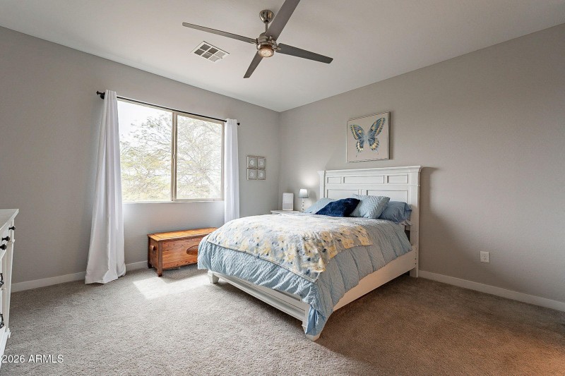 25-web-or-mls-Queen-25