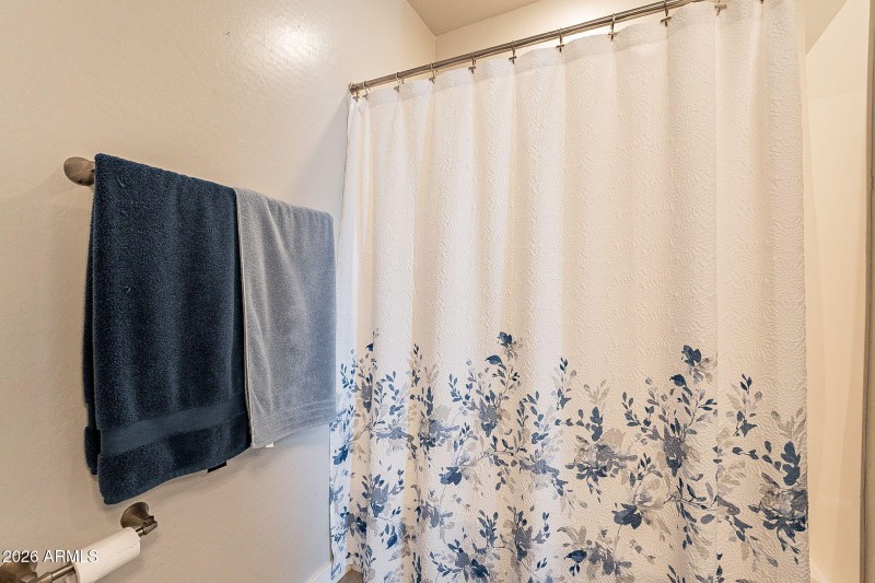 35-web-or-mls-Queen-35