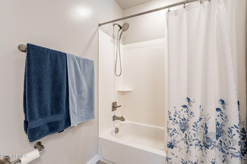 36-web-or-mls-Queen-36