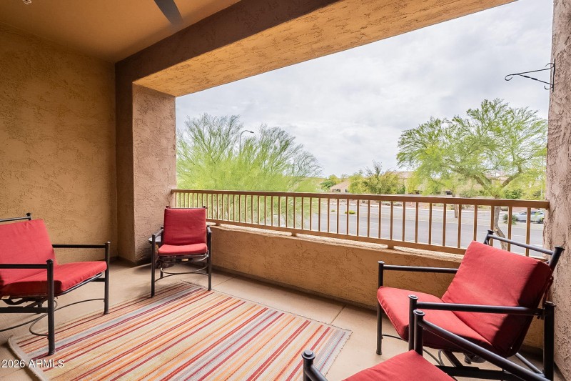 38-web-or-mls-Queen-38