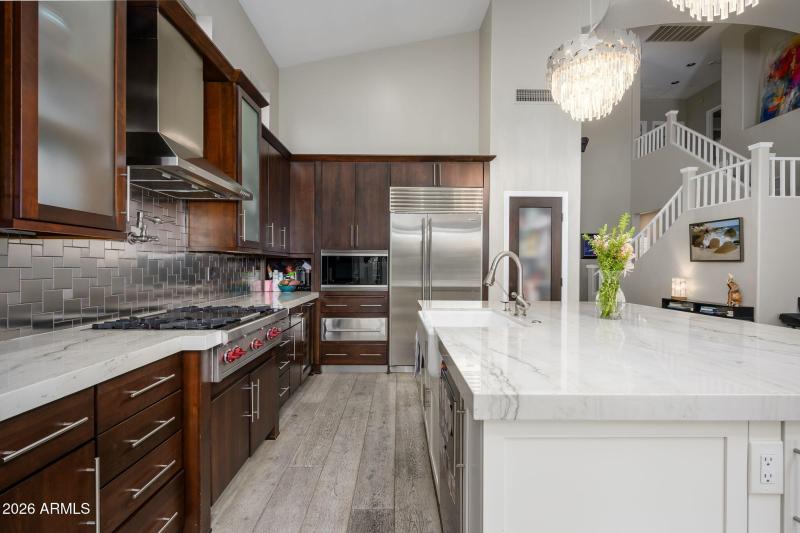 33-web-or-mls-Nestling-33