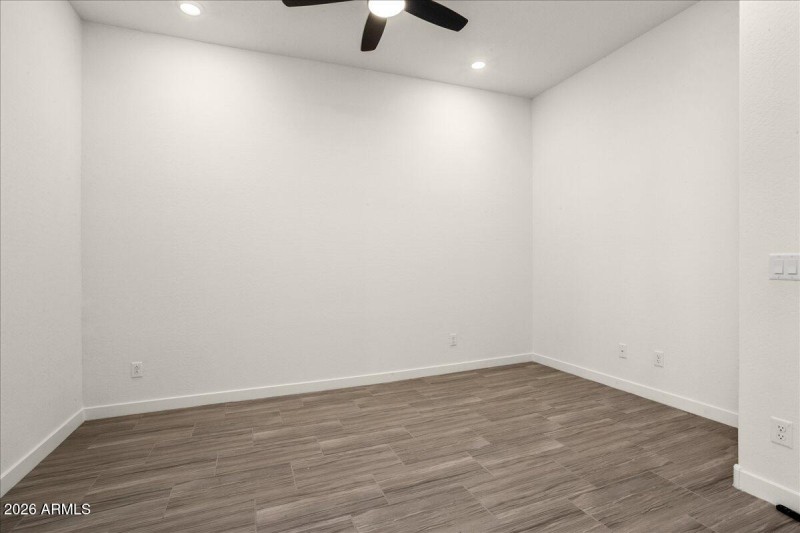 05-16786 West Cielo Grande Avenue 5