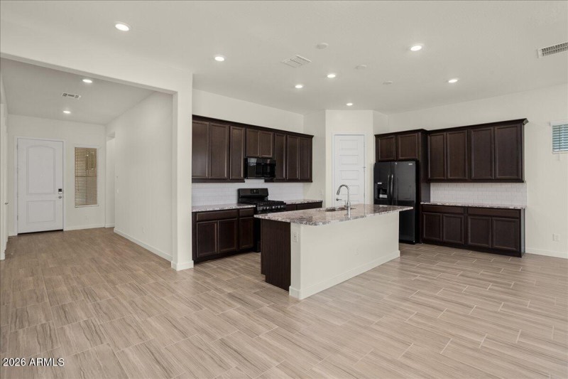 09-16786 West Cielo Grande Avenue 9