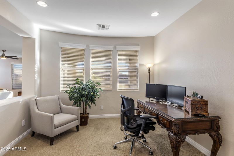 Den In Owner's Suite