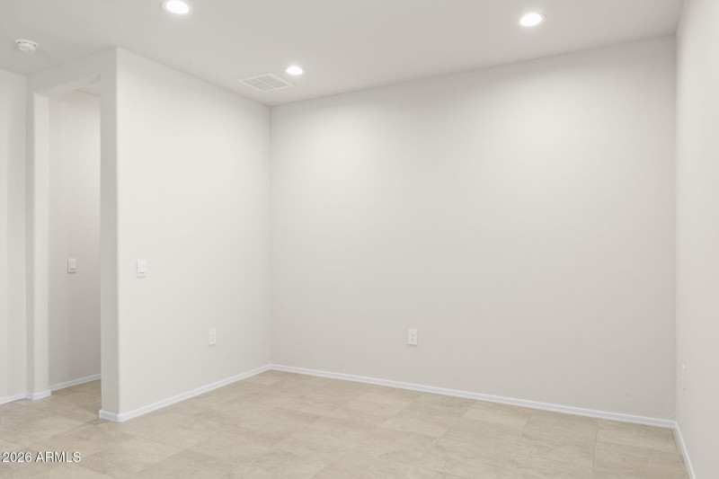 22-web-or-mls-25414-n-186th-ln-lot-1093