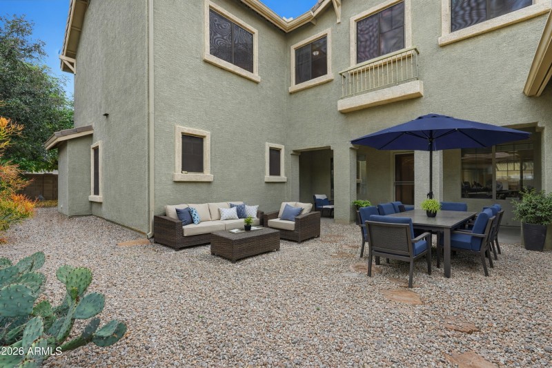 Private Side Courtyard