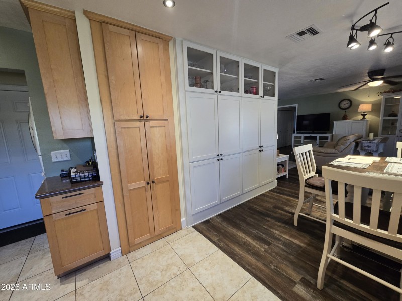 Kitchen Cabinet Storage