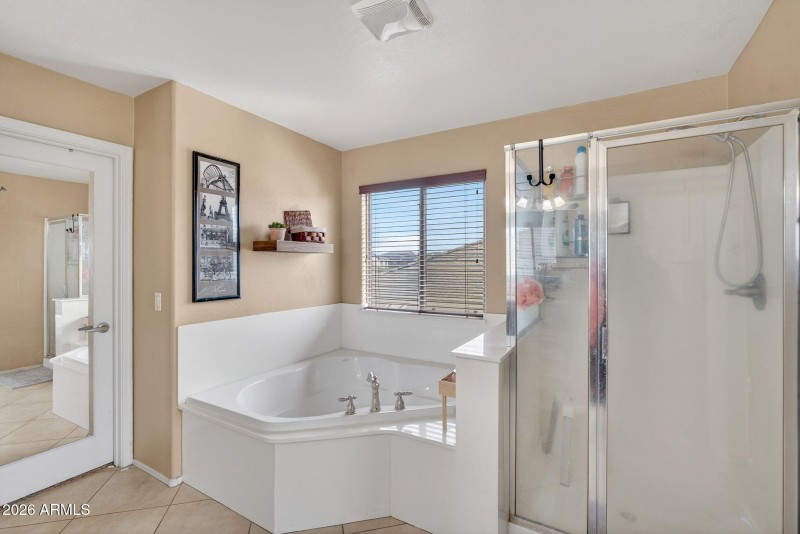 30-web-or-mls-25N Sandstone Way