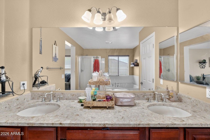 29-web-or-mls-27N Sandstone Way