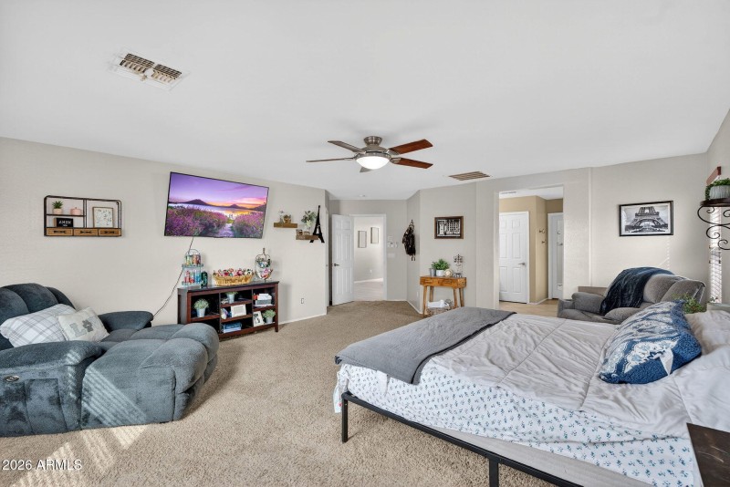 26-web-or-mls-20N Sandstone Way