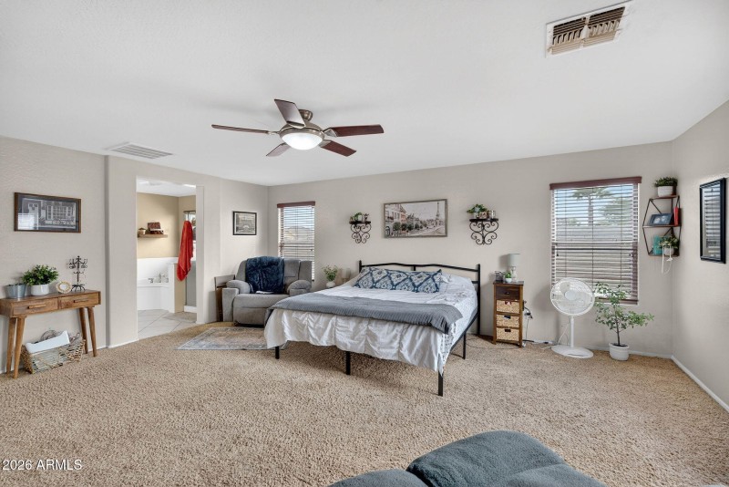 24-web-or-mls-21N Sandstone Way