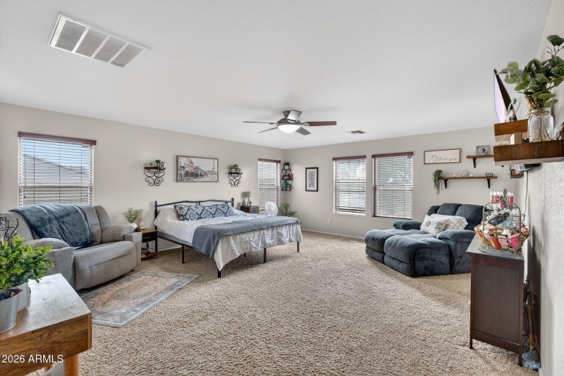 23-web-or-mls-19N Sandstone Way