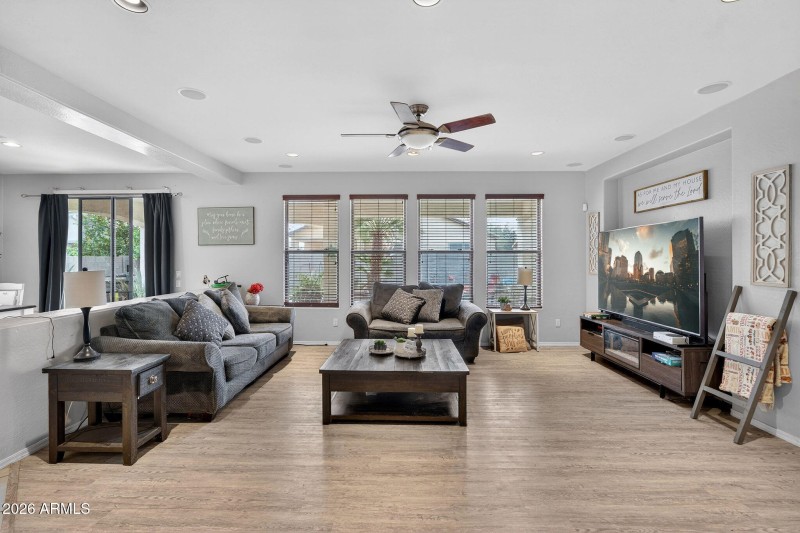 9-web-or-mls-47N Sandstone Way