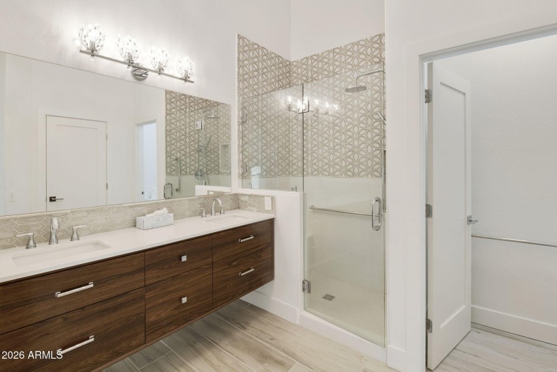 Primary Suite Bathroom