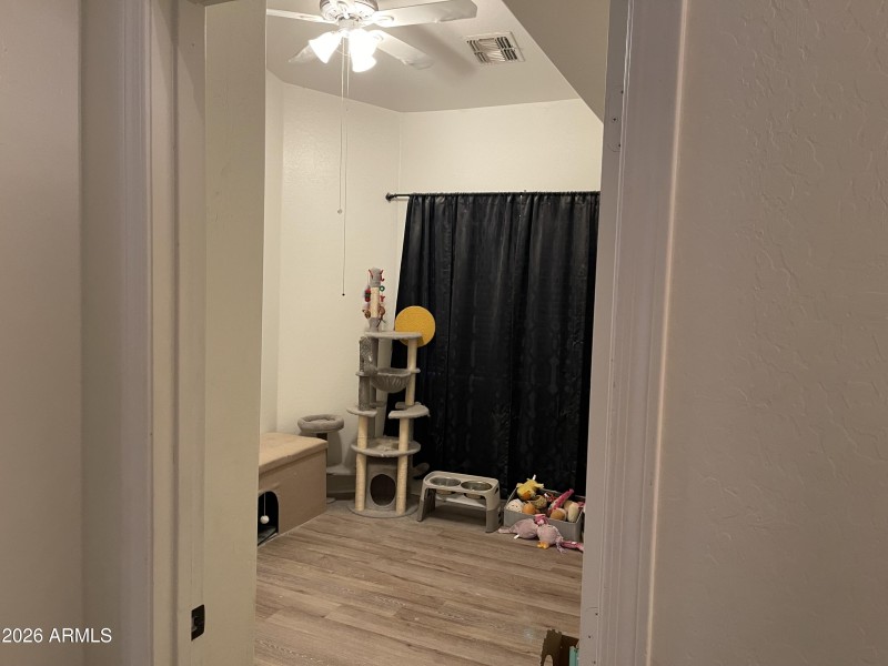 Room1