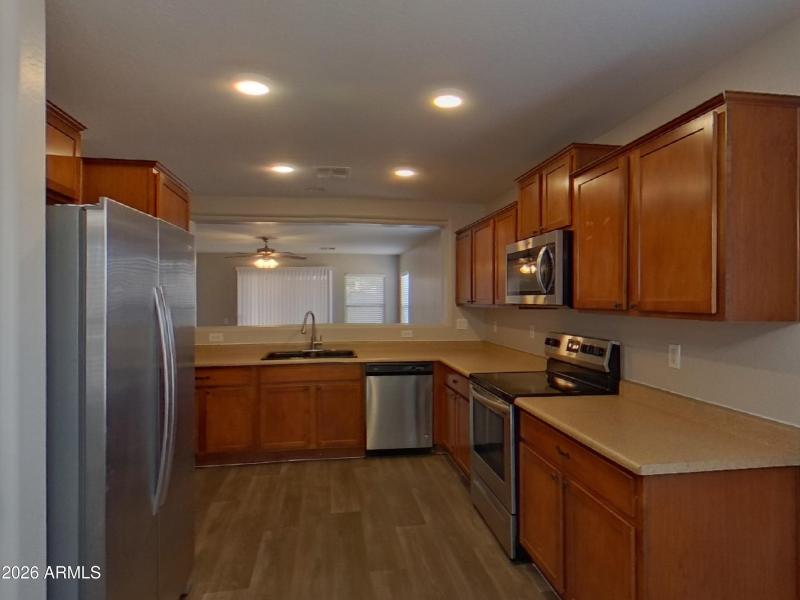 4_pc_RKN2cgV4nz_FfVEG8Yxrs_other_room_Cr