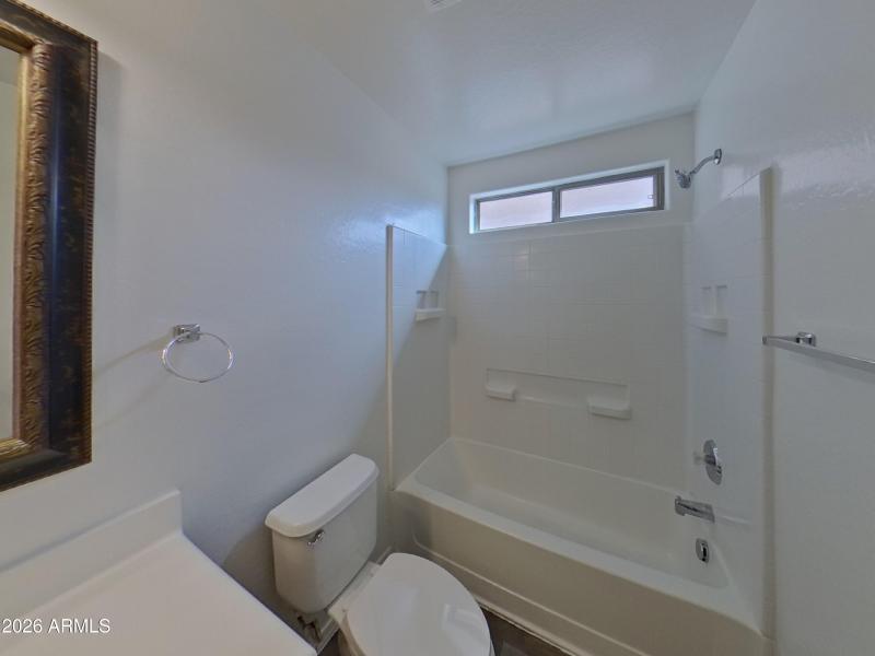 8_pc_76H2vIRFZd_nuFqeXBPet_layout_0