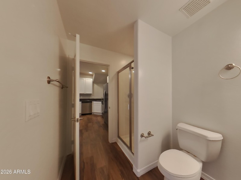 16_pc_zR9Z7p7LP9_D3nxa4FSfC_layout_1