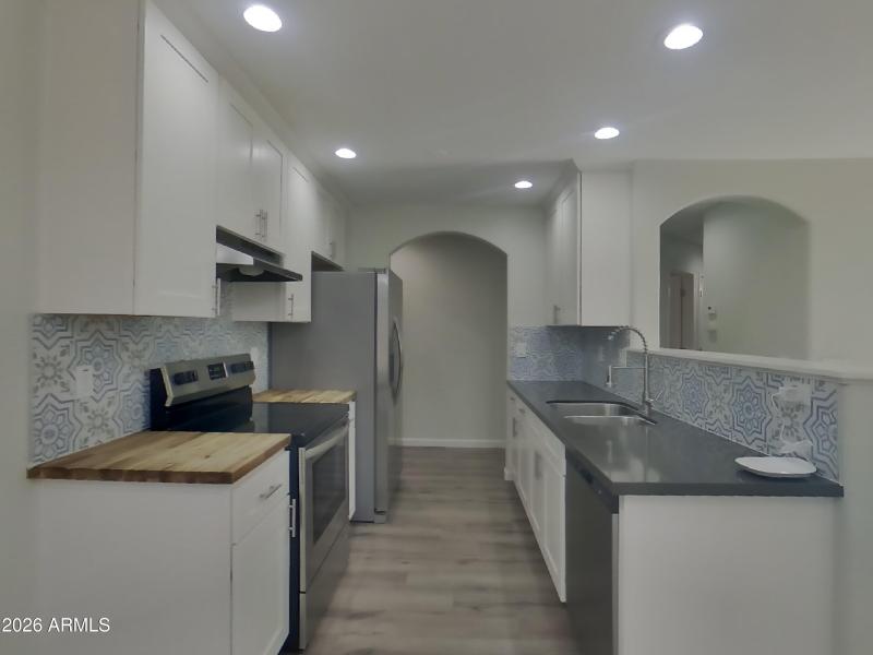 3_pc_S7D5088x0w_hkn1i44Nho_other_room_zm