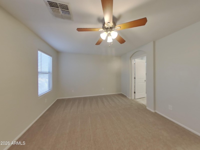 4_pc_yxqubabPyD_RTa4Rgbtjn_layout_1