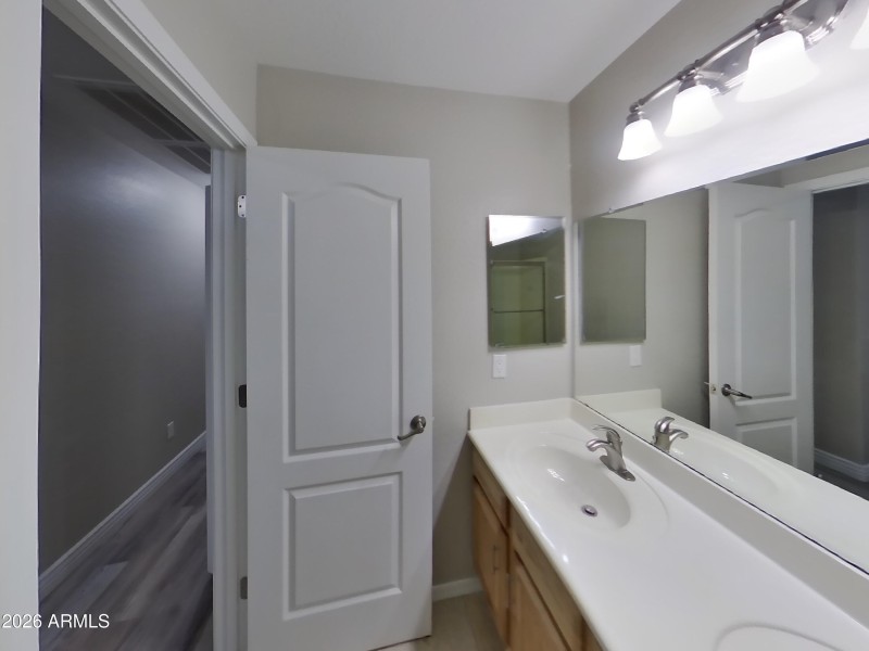 15_pc_NqRRZC5Nn8_sYdo7ennSp_layout_1