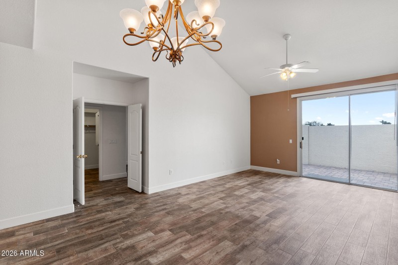 Living/Dining Area