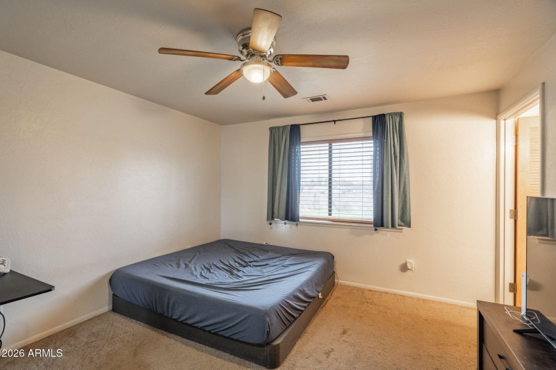 12-web-or-mls-263-s-11th-st