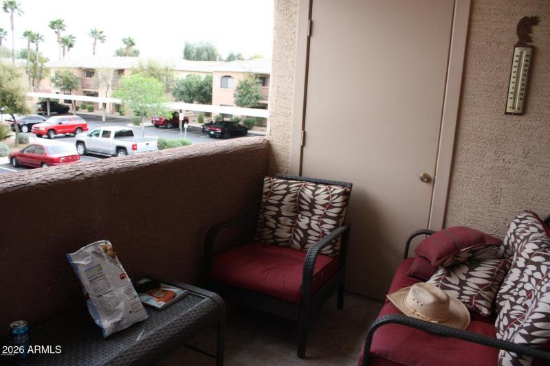 10030 W INDIAN SCHOOL 253.jpg 5