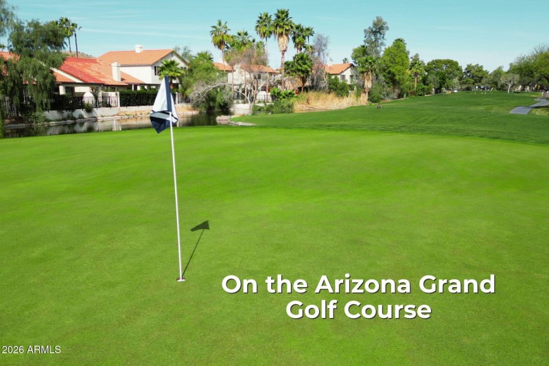 POINTE HOLE 8 GREEN AND FLAG - LABELED