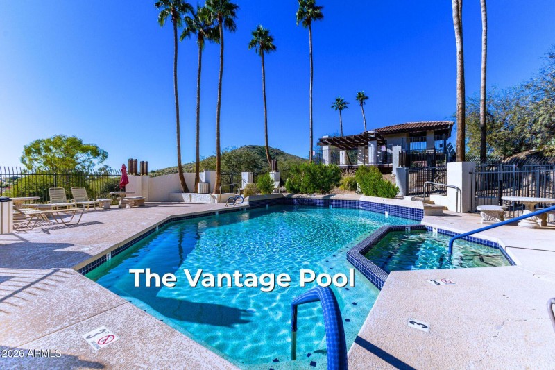 POOL VANTAGE - LABELED