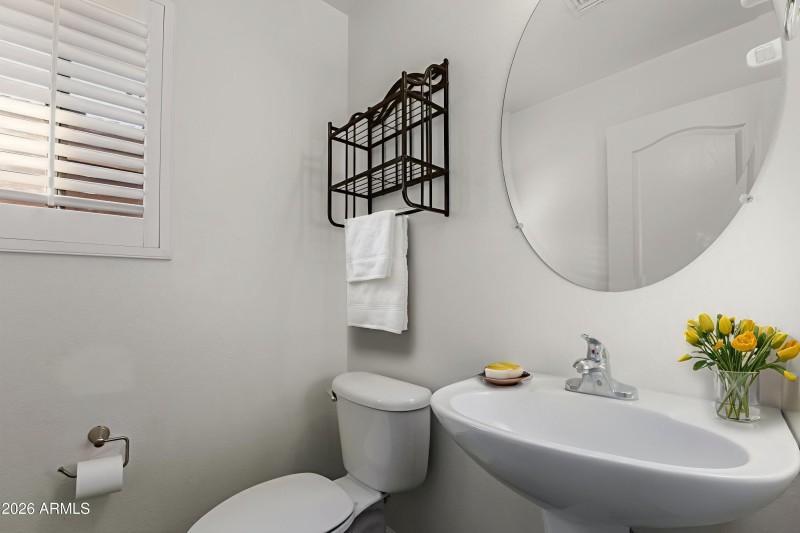 20-Candlewood - Bathroom - Scandinavian