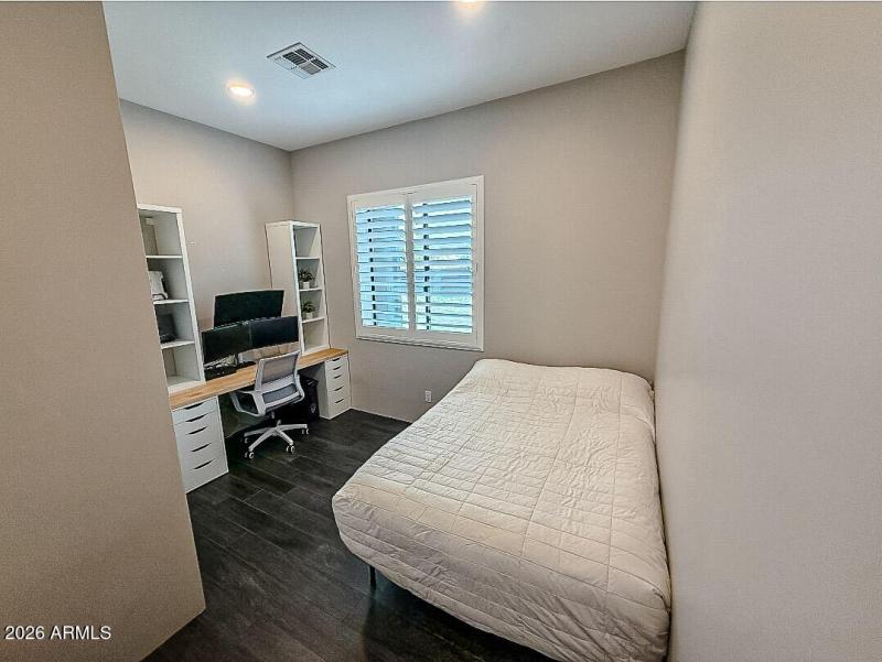 Additional room office