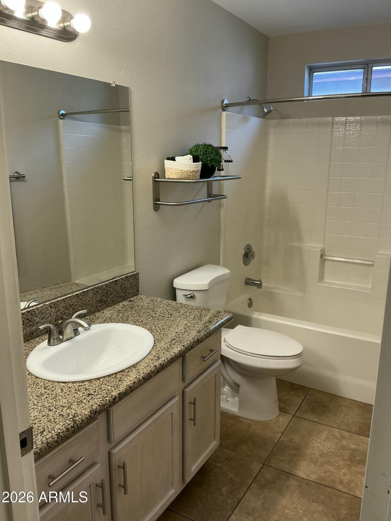 EE0C4BB8-BE28-41F1-997A-5B8BDAA0D3C7