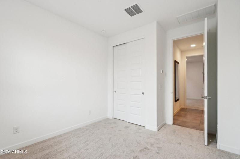 17-web-or-mls-W Cortez St-S1702-017