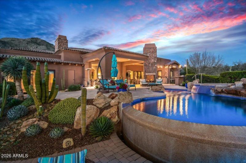 89-Back Yards & Exteriors