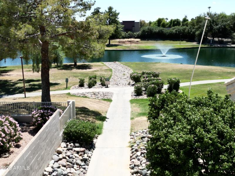 43Walkway_to_Pima_Lake
