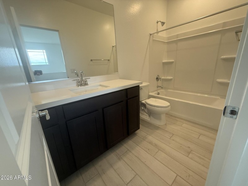 114 Upstairs Hall Bath