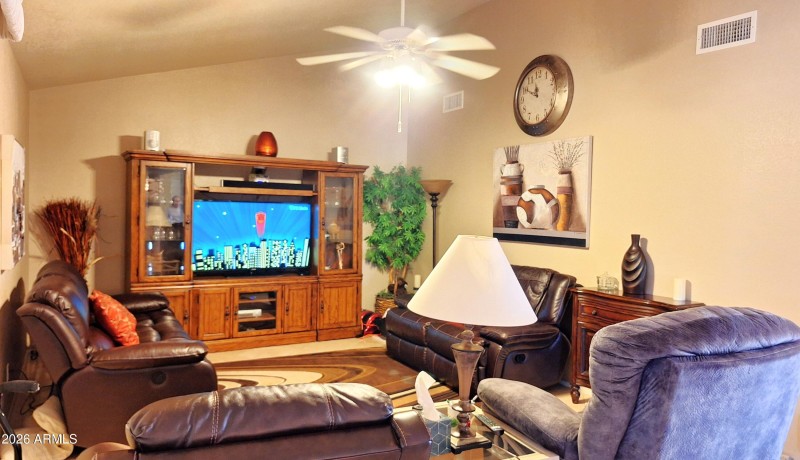 20260128_115045.jpg1