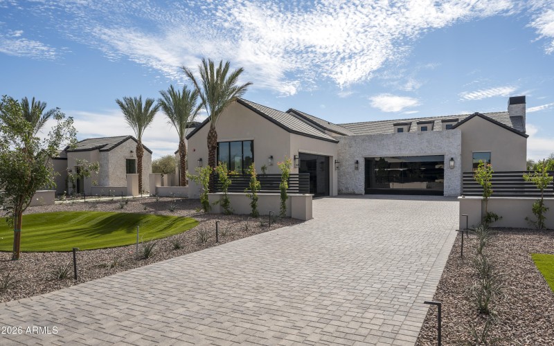 7031 E Paradise Drive-78