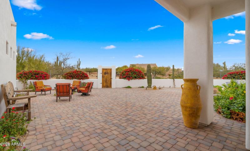 6-web-or-mls-Front yard Patio Space2