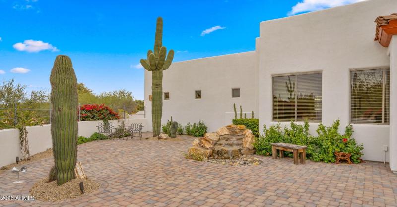 8-web-or-mls-Front yard Patio Space4