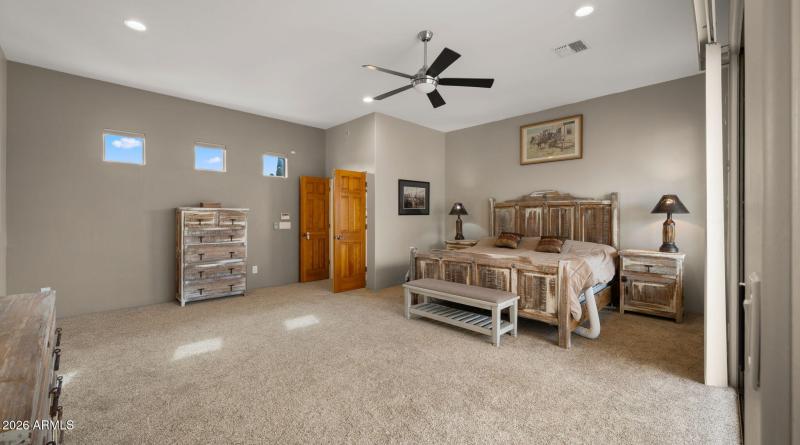 51-web-or-mls-Primary Bedroom4