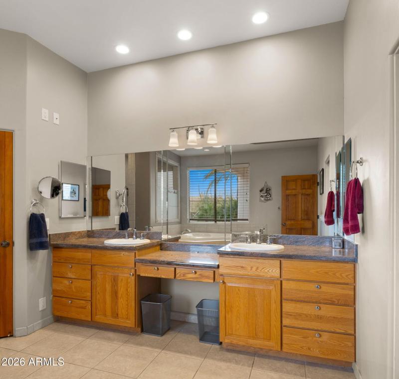 54-web-or-mls-Primary Bedroom9