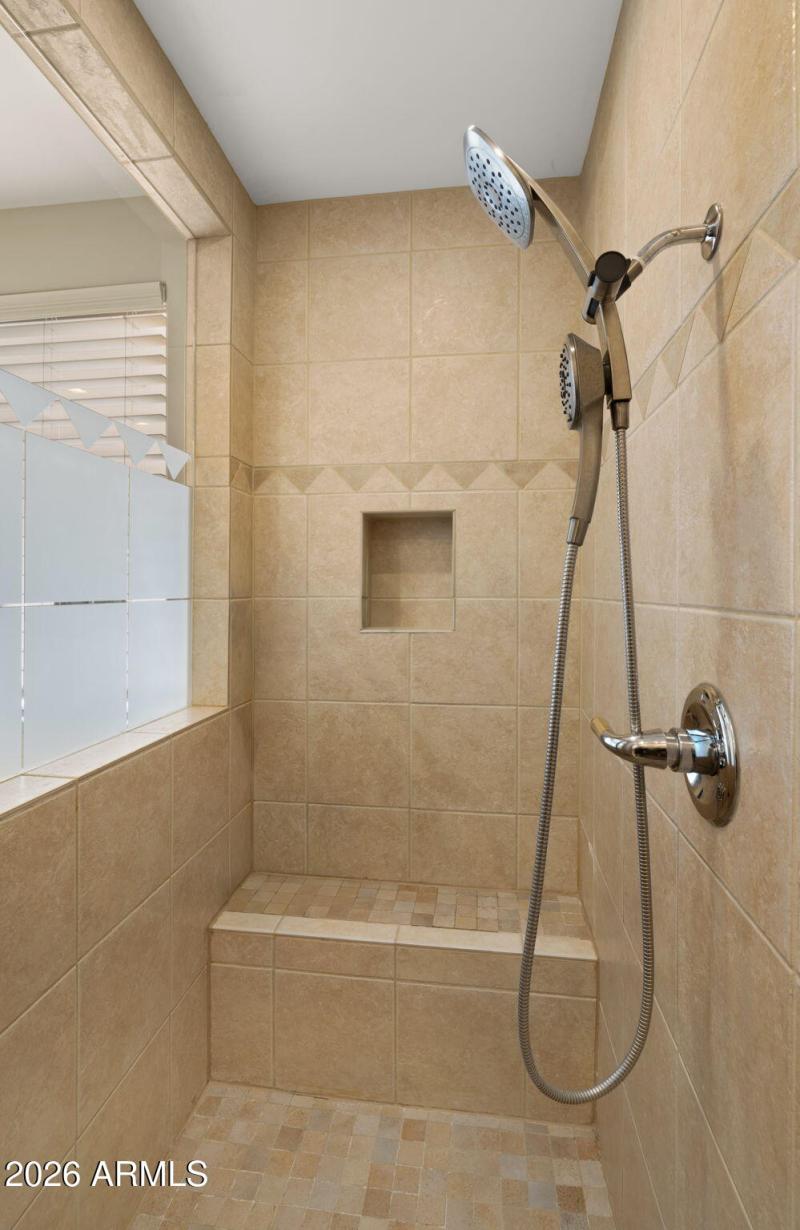 56-web-or-mls-Primary Bedroom11