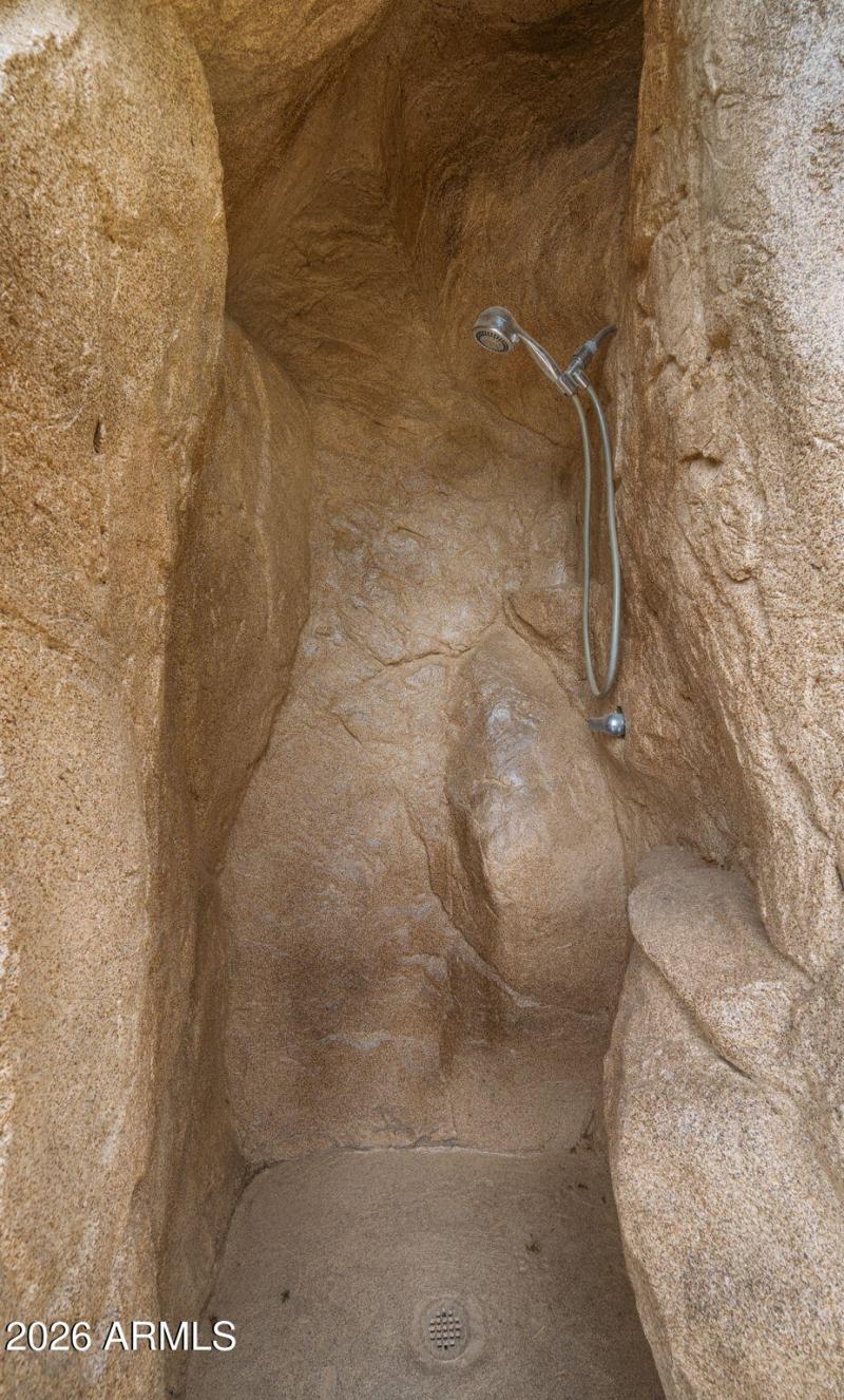 67-web-or-mls-Backyard13