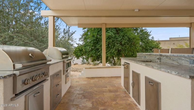 76-web-or-mls-Backyard19