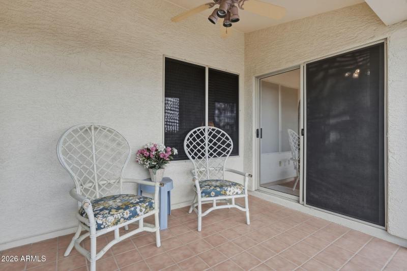 2118 LW - Back Patio