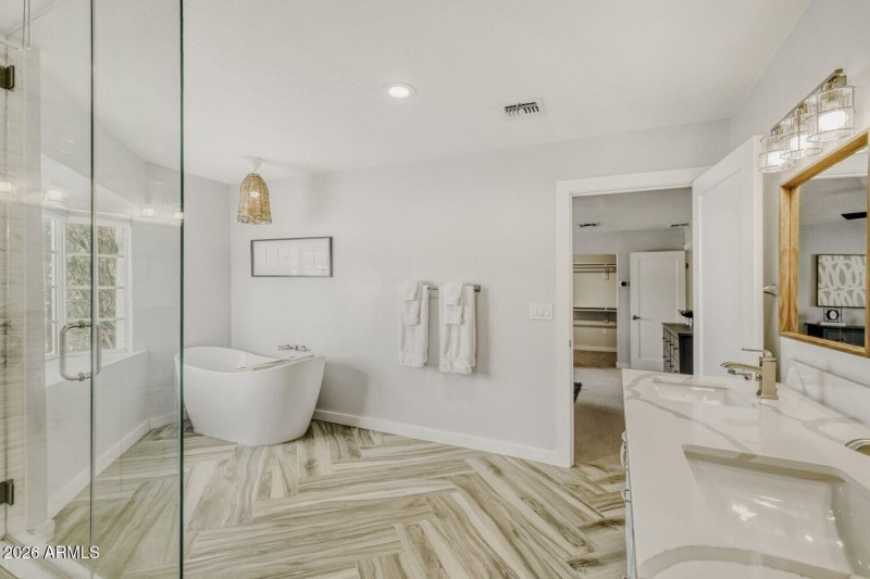 2538 N 50th St - Web Quality - 020 - 19